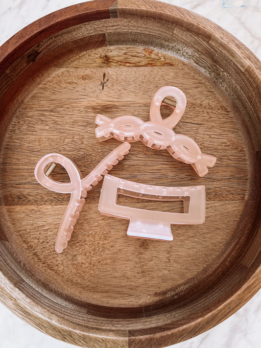 medium pink spring claw clips